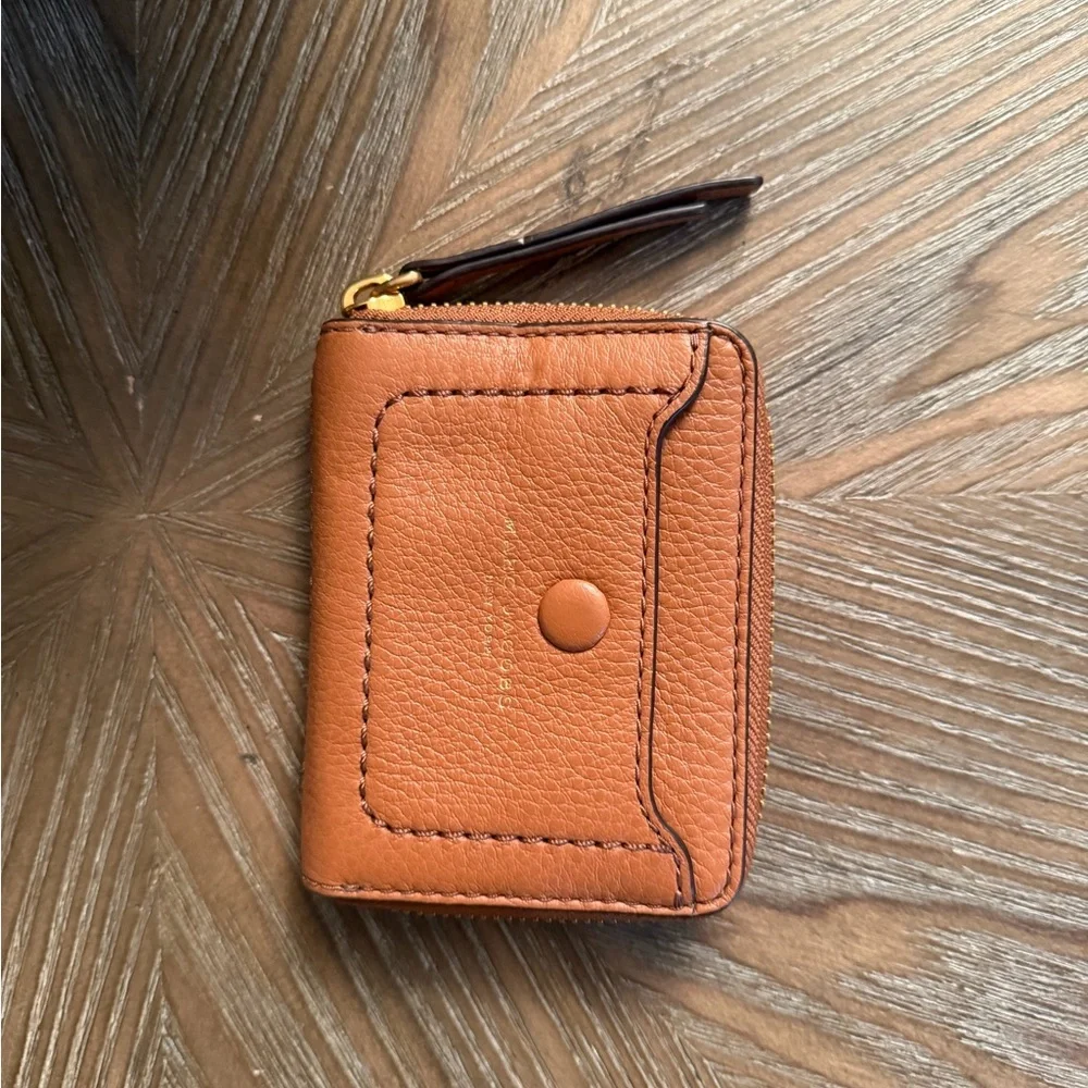 MARC JACOBS tan WOMEN'S MINI EMPIRE CITY COMPACT LEATHER WALLET